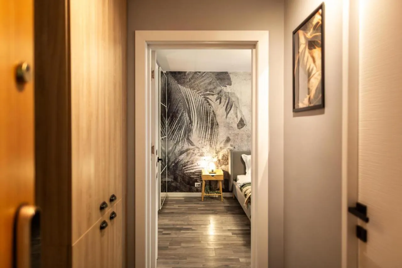 Charming Studio With Parking - The Perfect Getaway Bükreş Daire