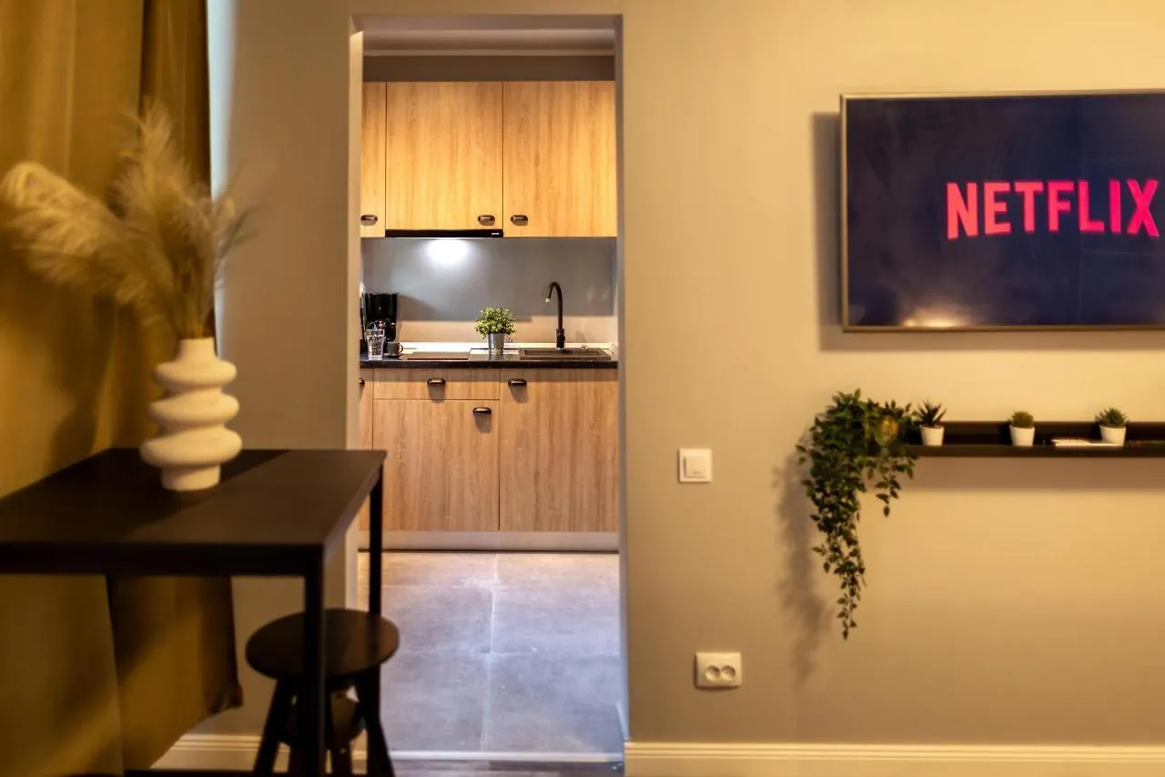 Charming Studio With Parking - The Perfect Getaway Bükreş 0*,  Romanya