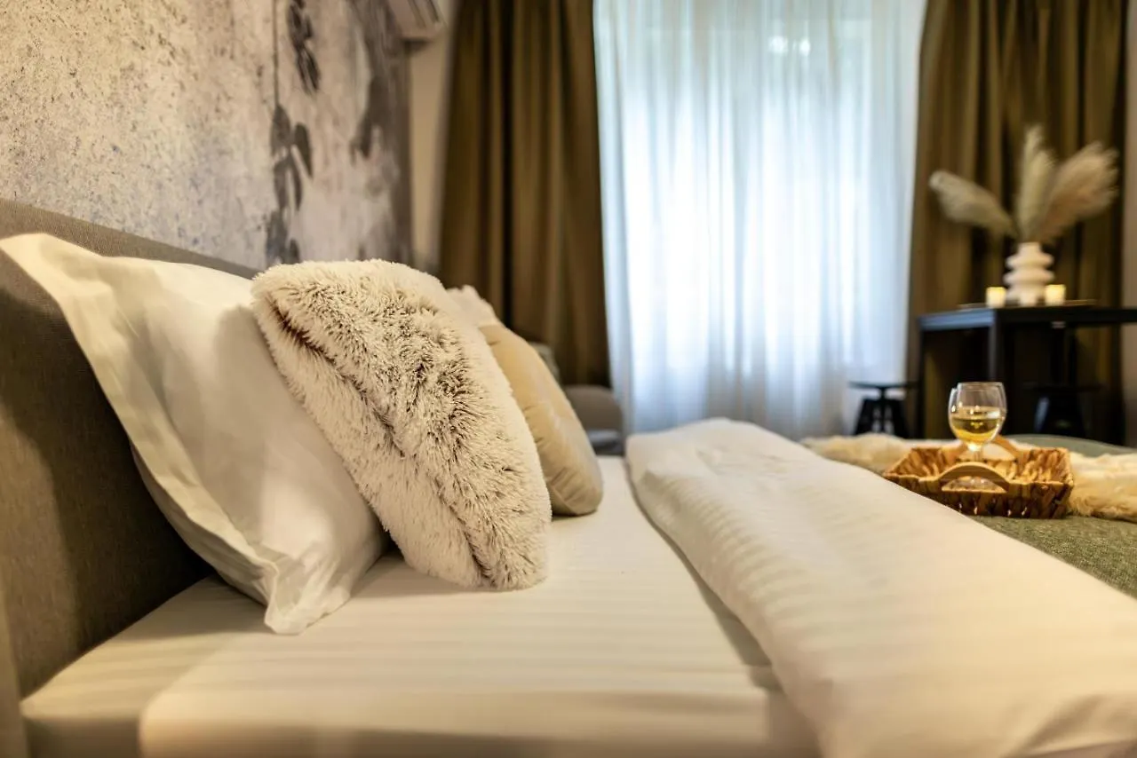 Charming Studio With Parking - The Perfect Getaway Bucarest