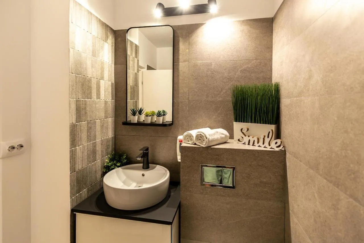 Charming Studio With Parking - The Perfect Getaway Boekarest 0*,