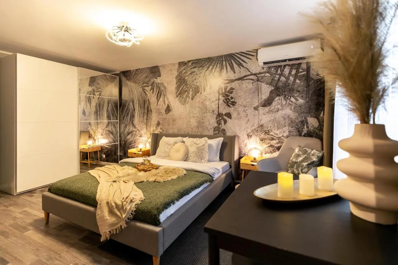 בוקרשט Charming Studio With Parking - The Perfect Getaway 0*,  רומניה