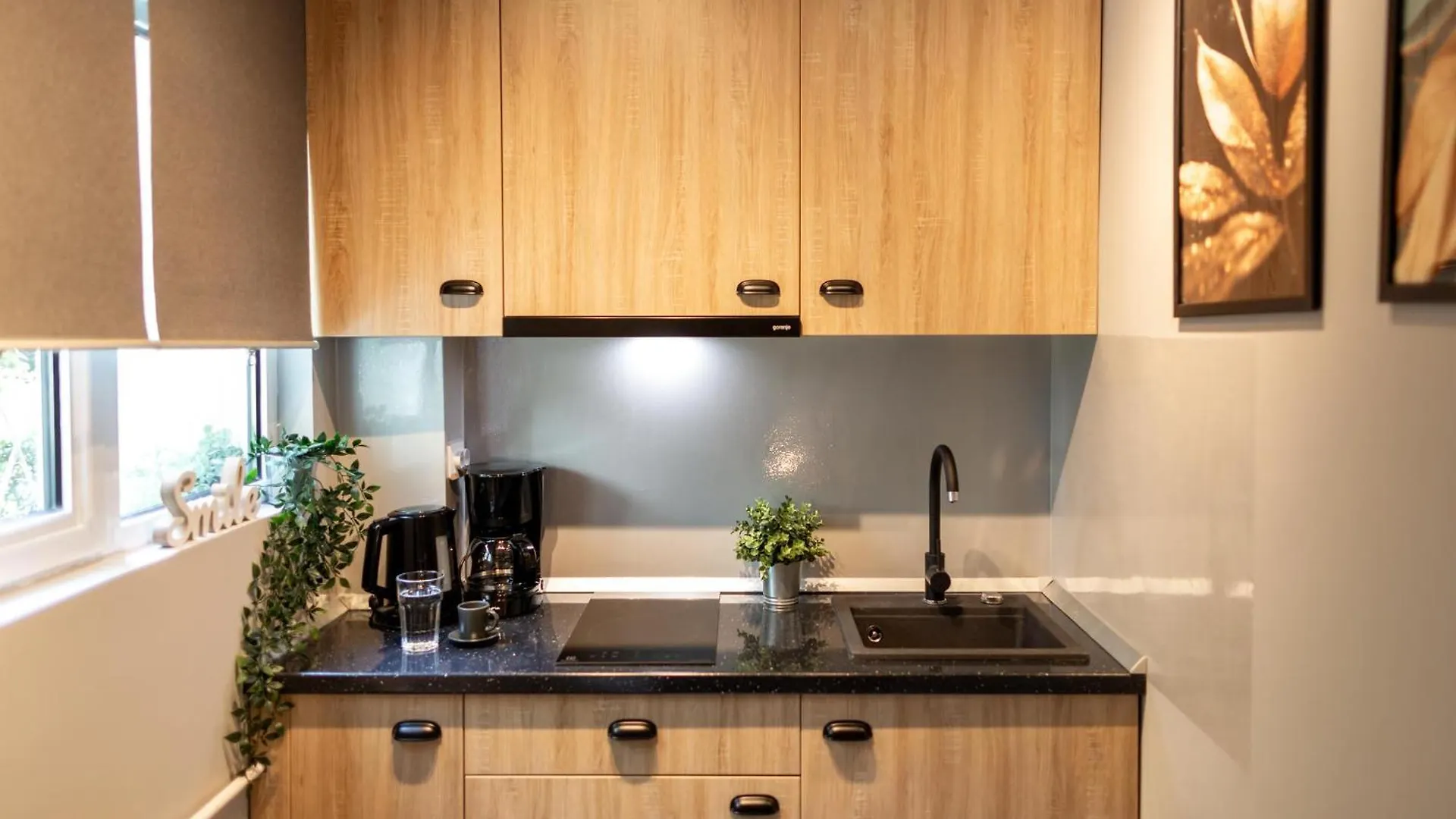 בוקרשט Charming Studio With Parking - The Perfect Getaway 0*,